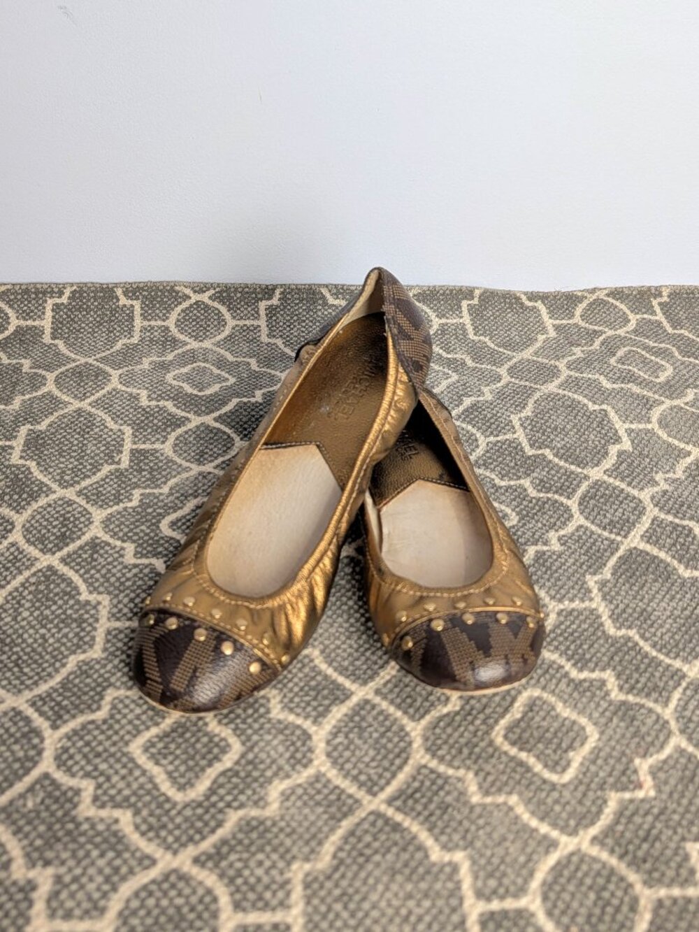 *MICHAEL KORS Signature Leather Flat Shoes Sz 6.5M